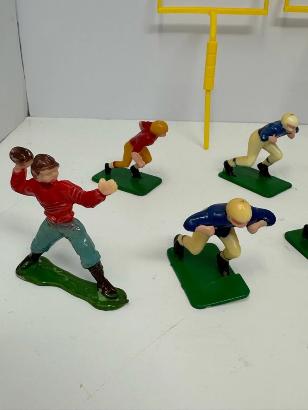 Vintage Cake Topper Football 9 Players 2 Goals A0